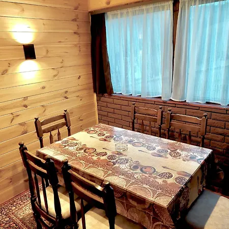 Feriehus Kablar, Smestaj 